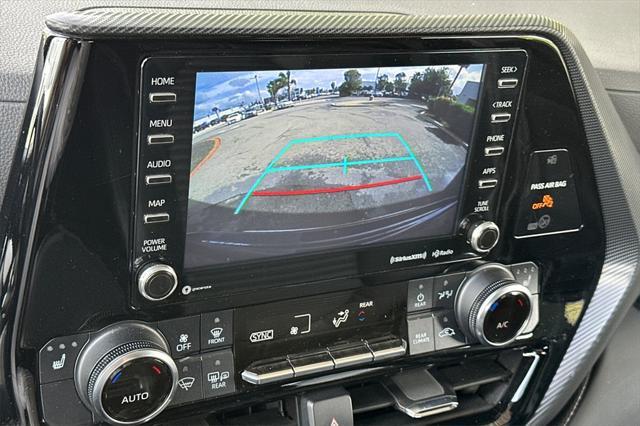 used 2022 Toyota Highlander car, priced at $35,128