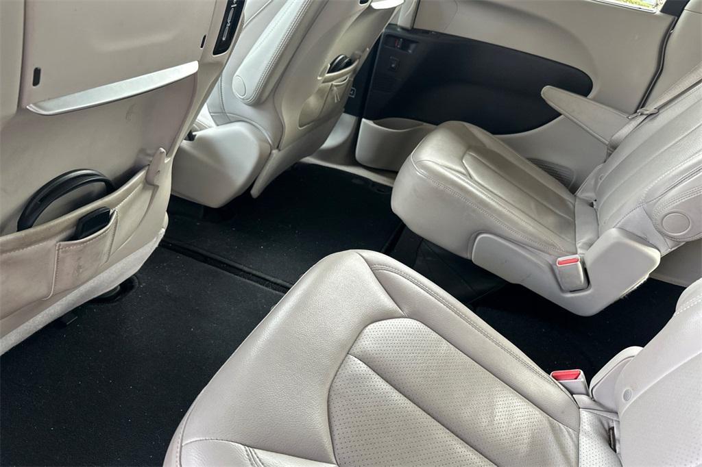 used 2017 Chrysler Pacifica car, priced at $11,643