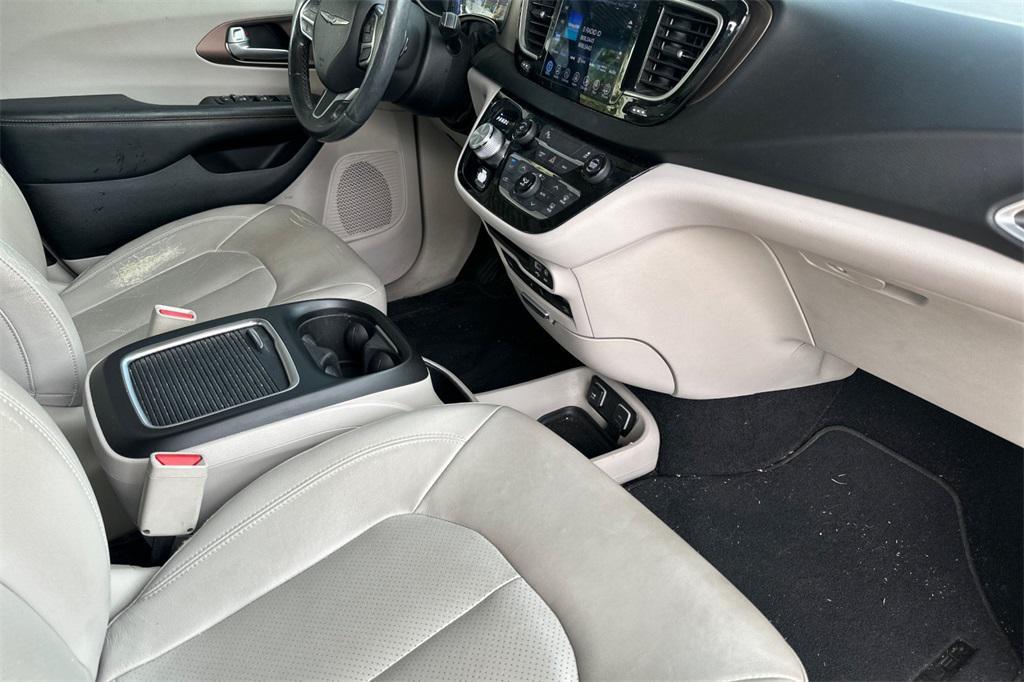 used 2017 Chrysler Pacifica car, priced at $11,643