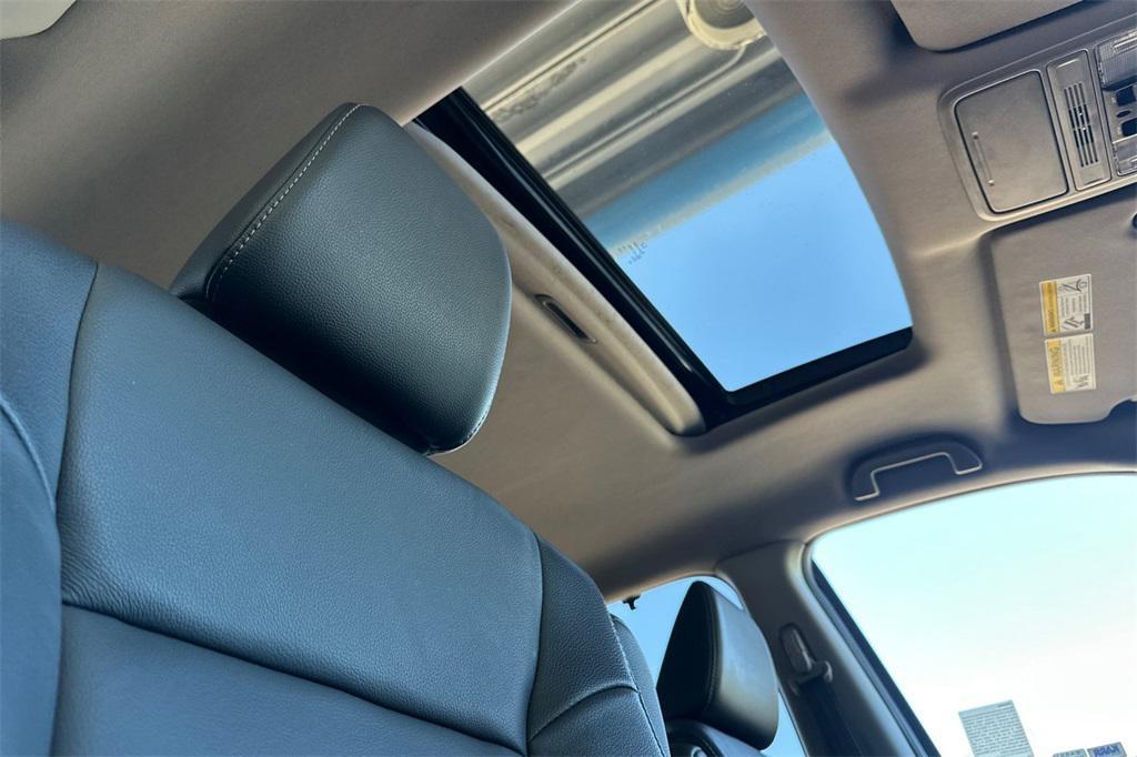 used 2022 Honda Pilot car, priced at $29,706