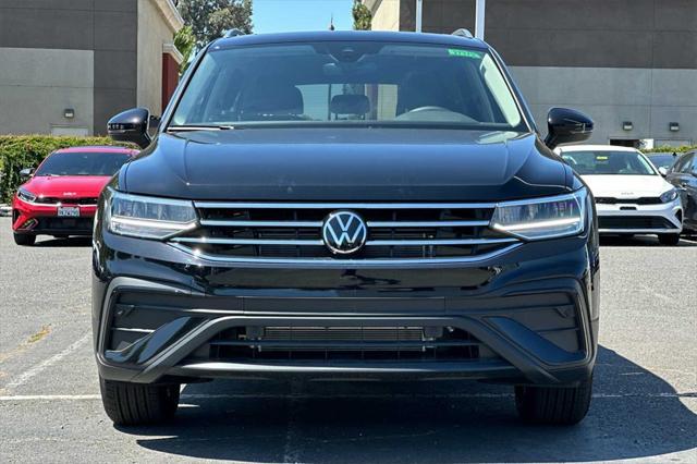 new 2024 Volkswagen Tiguan car, priced at $35,096