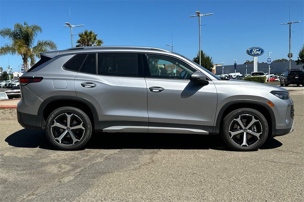 new 2025 Volkswagen Tiguan car, priced at $37,576