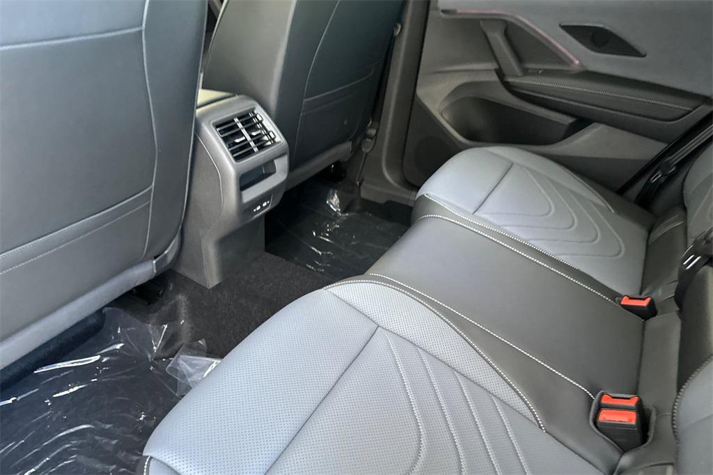 new 2025 Volkswagen Tiguan car, priced at $37,576
