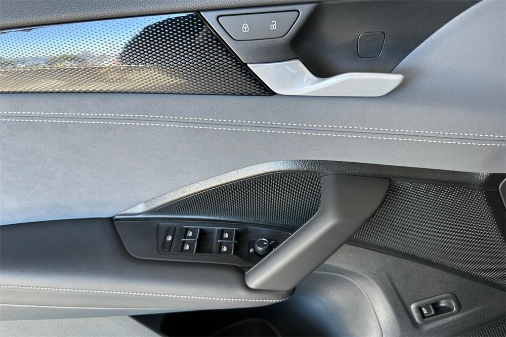 new 2025 Volkswagen Tiguan car, priced at $37,576