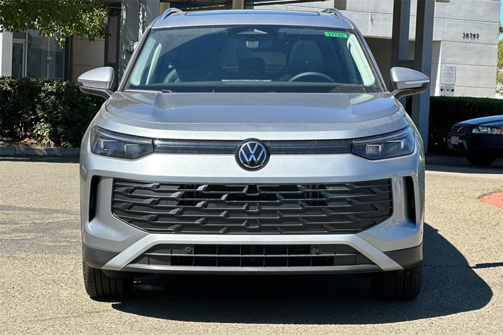 new 2025 Volkswagen Tiguan car, priced at $37,576
