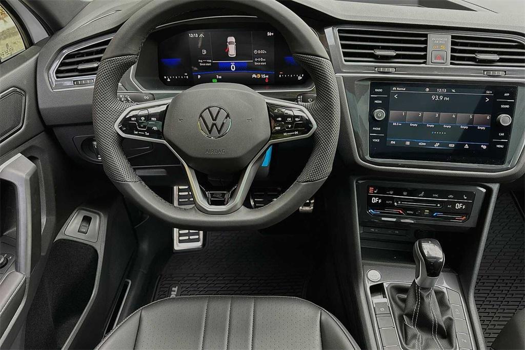 new 2024 Volkswagen Tiguan car, priced at $38,361