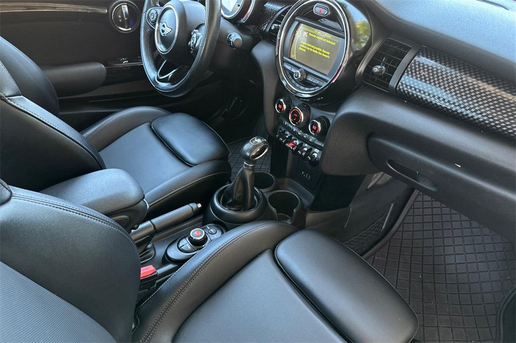 used 2018 MINI Hardtop car, priced at $16,451