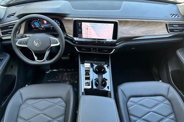 new 2025 Volkswagen Atlas car, priced at $47,340