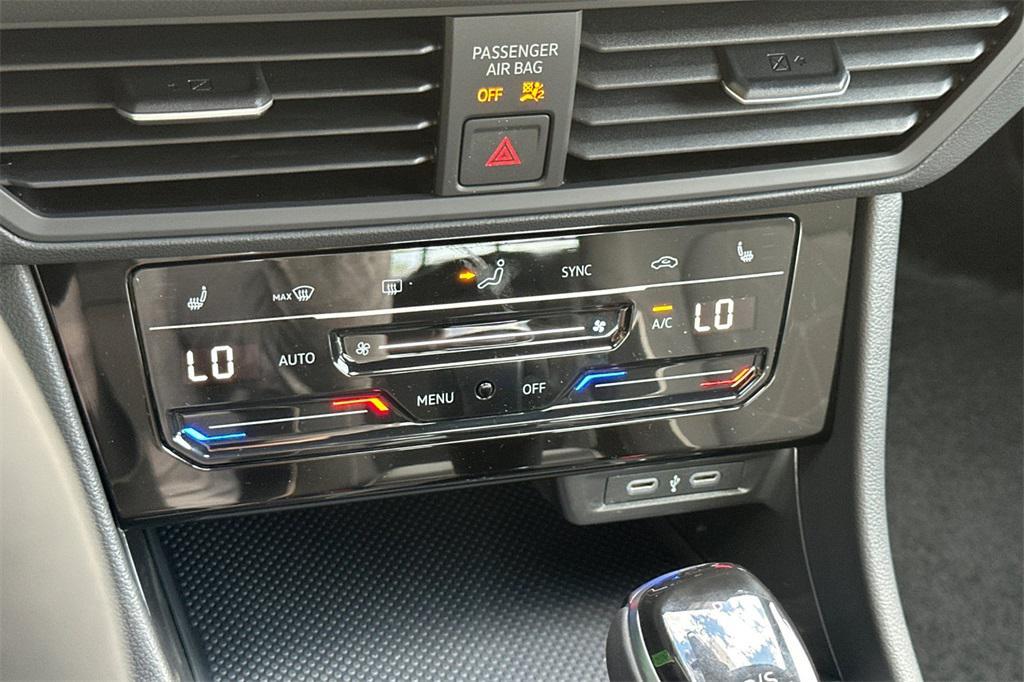 new 2025 Volkswagen Jetta car, priced at $26,251