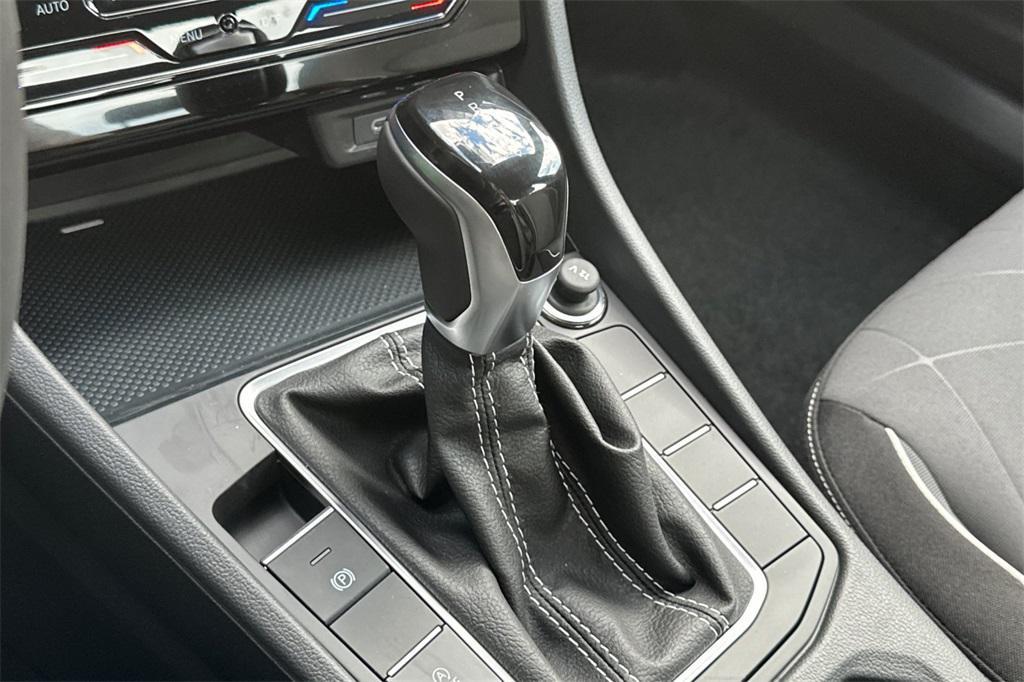 new 2025 Volkswagen Jetta car, priced at $26,251
