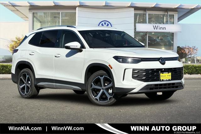 new 2025 Volkswagen Tiguan car, priced at $35,921