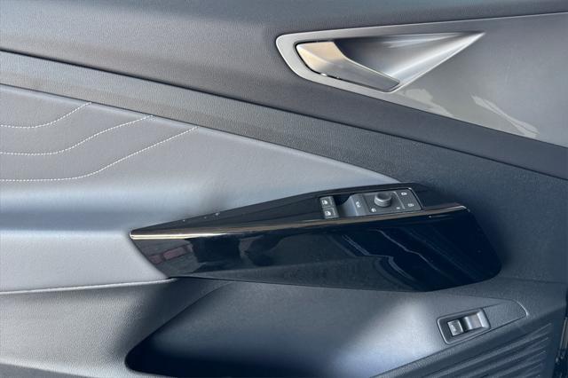 new 2025 Volkswagen ID.4 car, priced at $52,276