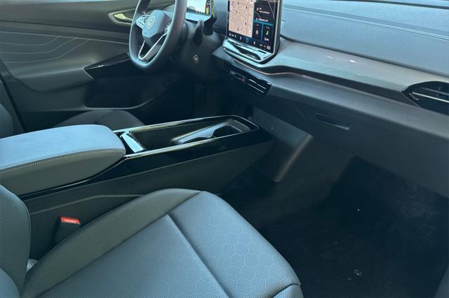 new 2025 Volkswagen ID.4 car, priced at $52,276