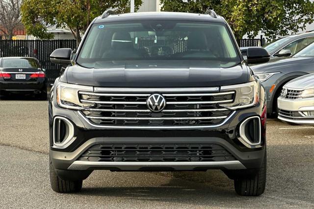 new 2025 Volkswagen Atlas car, priced at $45,739