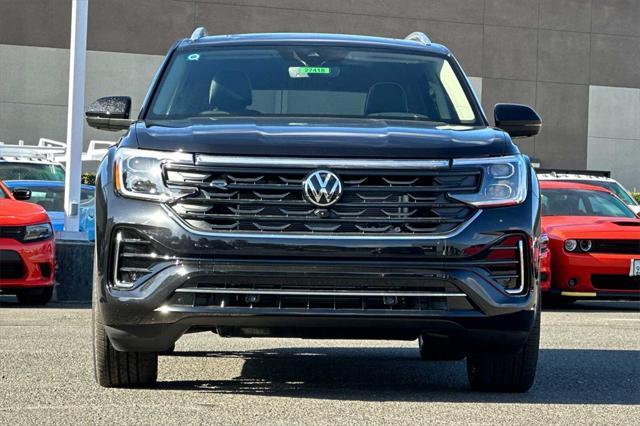 new 2024 Volkswagen Atlas car, priced at $55,749