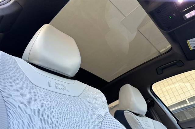 new 2025 Volkswagen ID.4 car, priced at $52,276