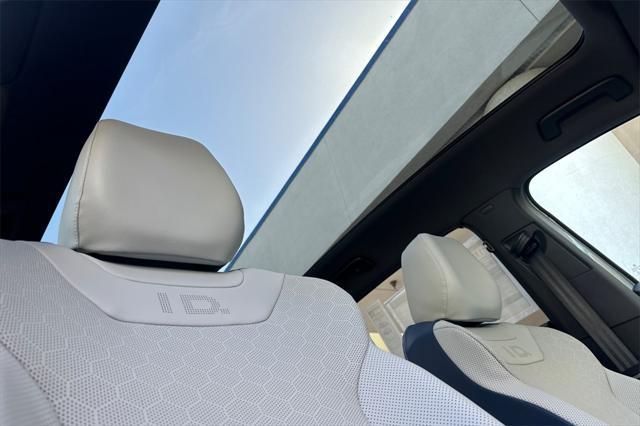 new 2025 Volkswagen ID.4 car, priced at $52,276
