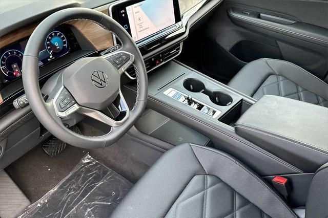 new 2024 Volkswagen Atlas car, priced at $41,472