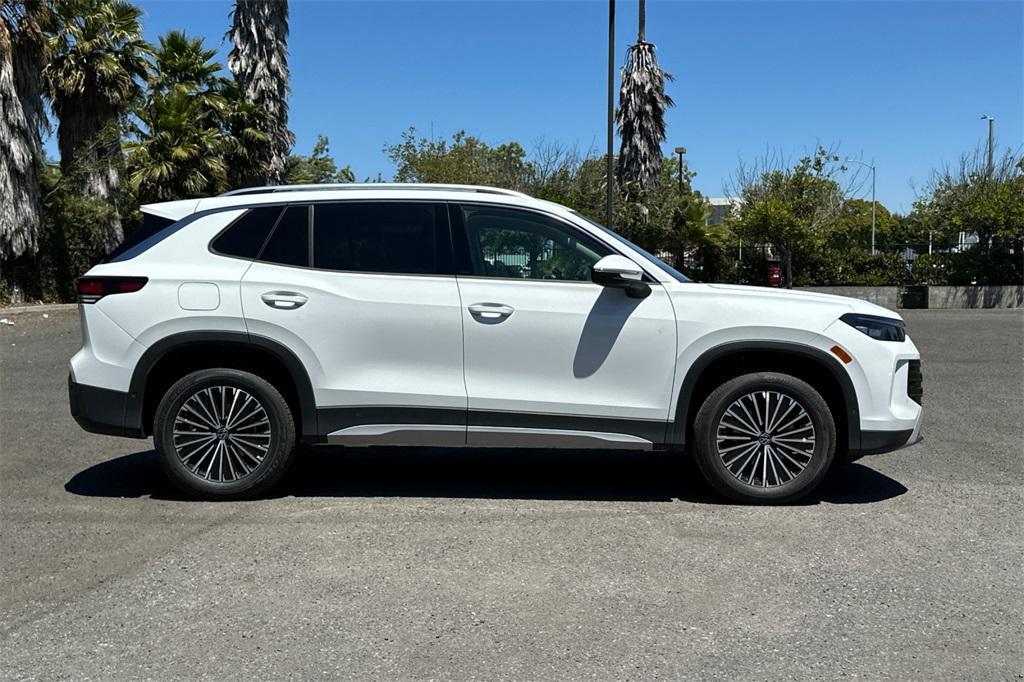 new 2025 Volkswagen Tiguan car, priced at $31,520