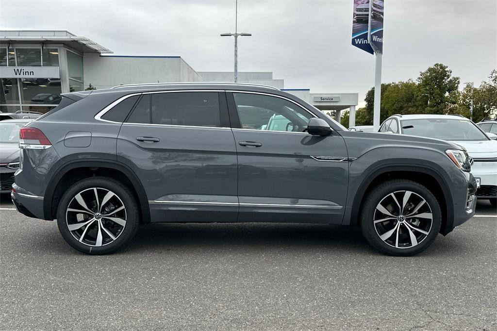 new 2025 Volkswagen Atlas Cross Sport car, priced at $55,236