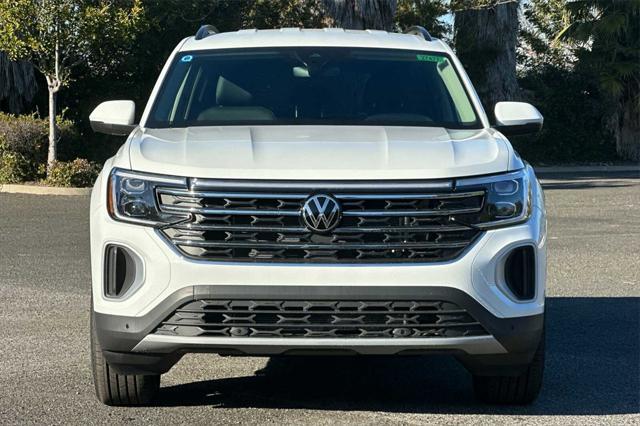 new 2025 Volkswagen Atlas car, priced at $46,322