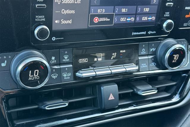 used 2022 Toyota Highlander car, priced at $32,898