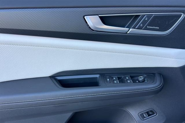 new 2025 Volkswagen Atlas Cross Sport car, priced at $55,236