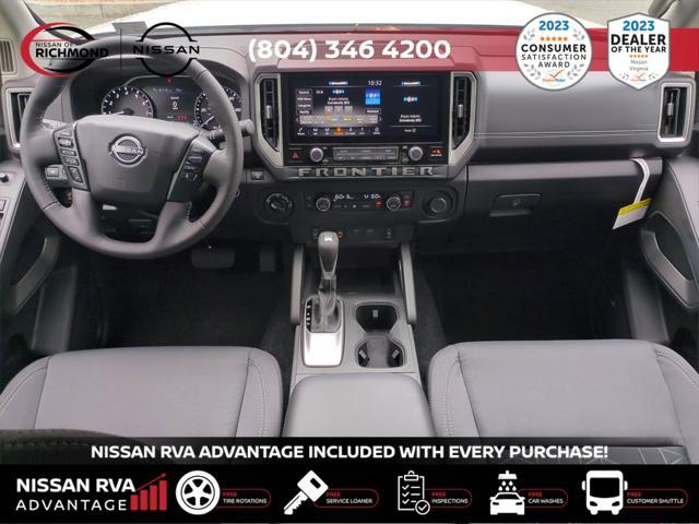 new 2025 Nissan Frontier car