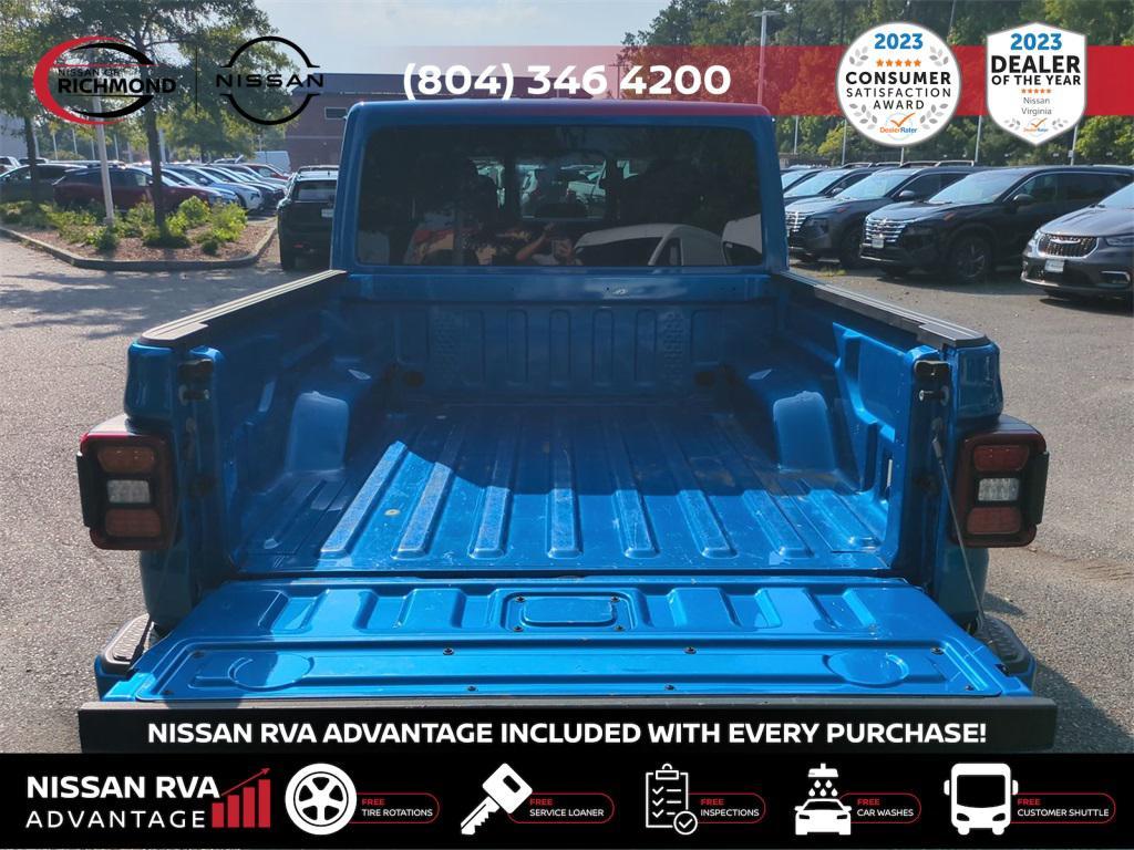 used 2023 Jeep Gladiator car, priced at $33,922