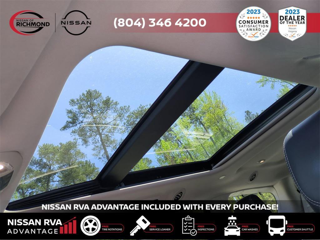 used 2023 Chrysler Pacifica car, priced at $29,295