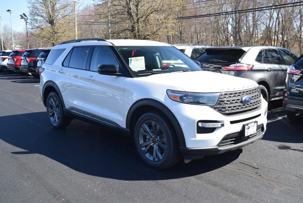 new 2024 Ford Explorer car, priced at $48,440