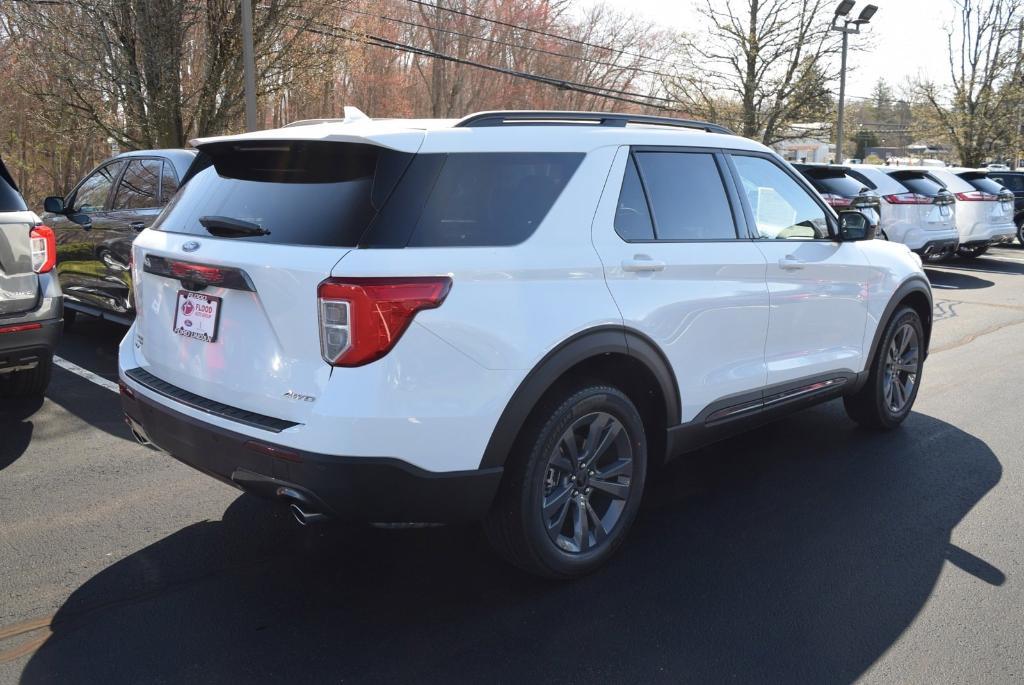 new 2024 Ford Explorer car, priced at $48,440