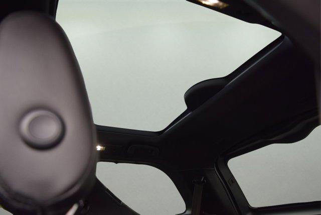 used 2020 Land Rover Discovery car, priced at $25,368