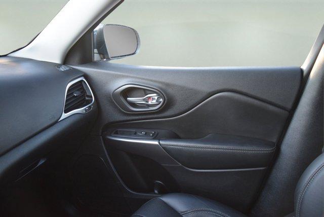 used 2020 Jeep Cherokee car, priced at $18,400