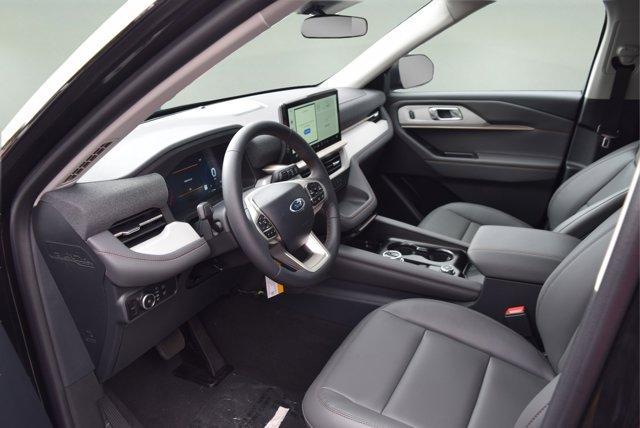 new 2025 Ford Explorer car, priced at $47,615