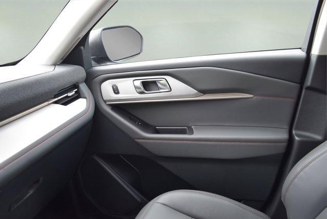 new 2025 Ford Explorer car, priced at $47,615