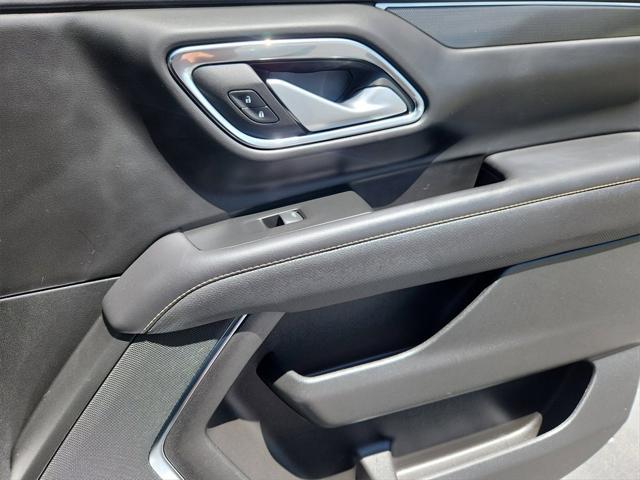 used 2022 GMC Yukon XL car, priced at $55,499