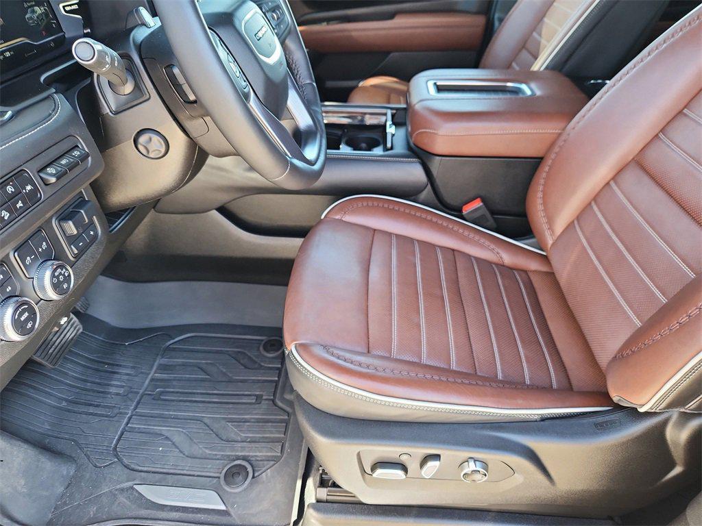 used 2024 GMC Yukon car, priced at $86,599