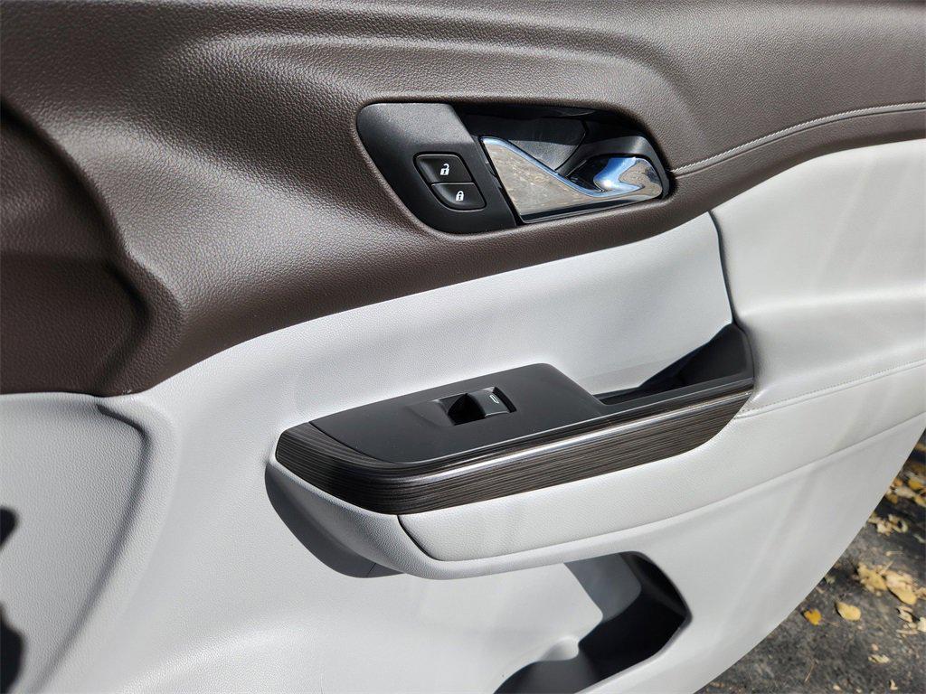 used 2019 GMC Acadia car, priced at $23,899