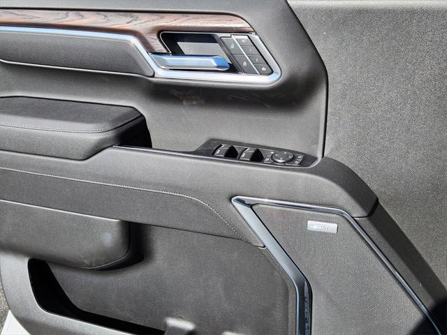 new 2025 GMC Sierra 1500 car, priced at $62,374