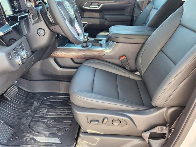 new 2025 GMC Sierra 1500 car, priced at $62,374