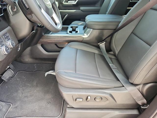 new 2025 GMC Sierra 2500 car, priced at $71,004