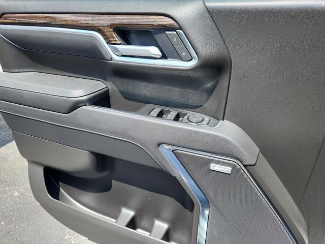 new 2025 GMC Sierra 1500 car, priced at $57,339