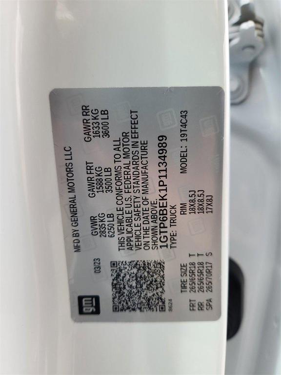 used 2023 GMC Canyon car, priced at $37,499