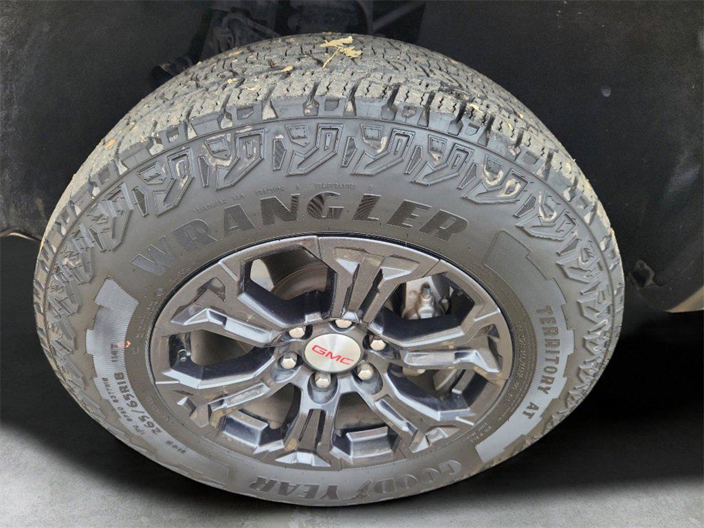 used 2023 GMC Canyon car, priced at $37,499