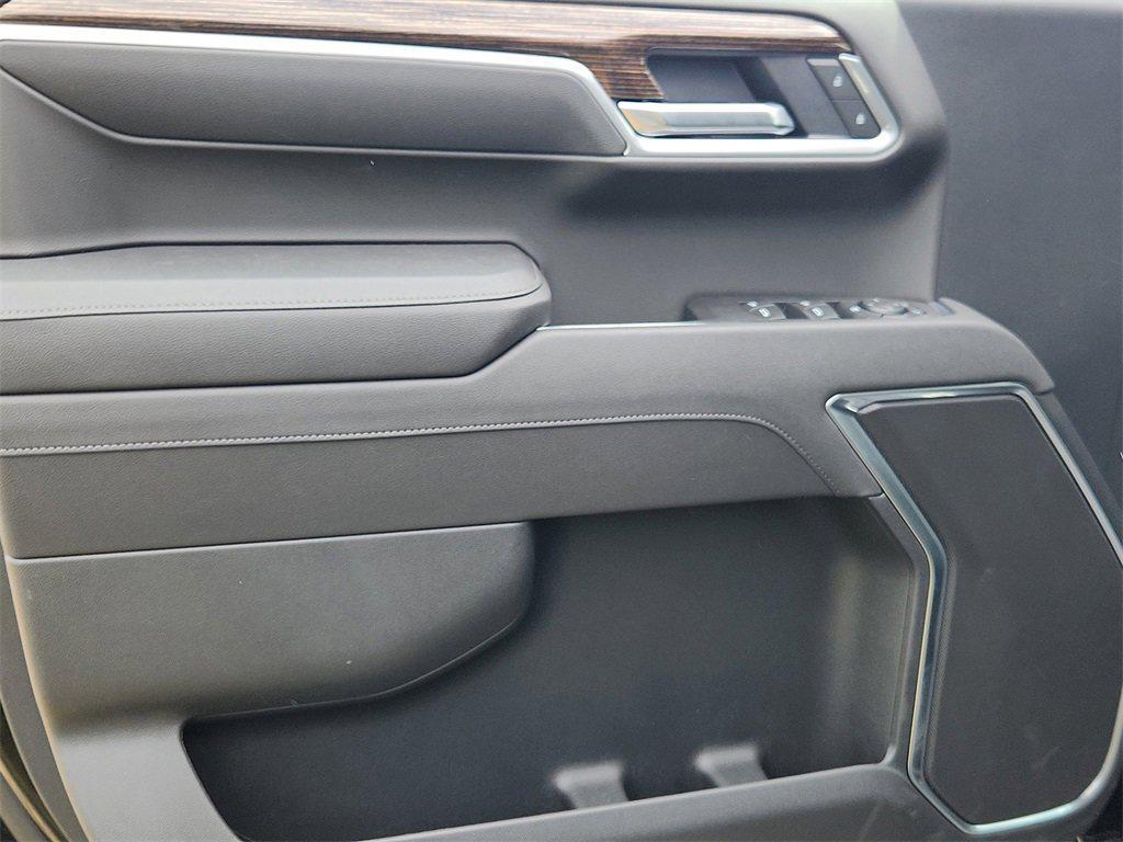 new 2025 GMC Sierra 1500 car, priced at $52,099