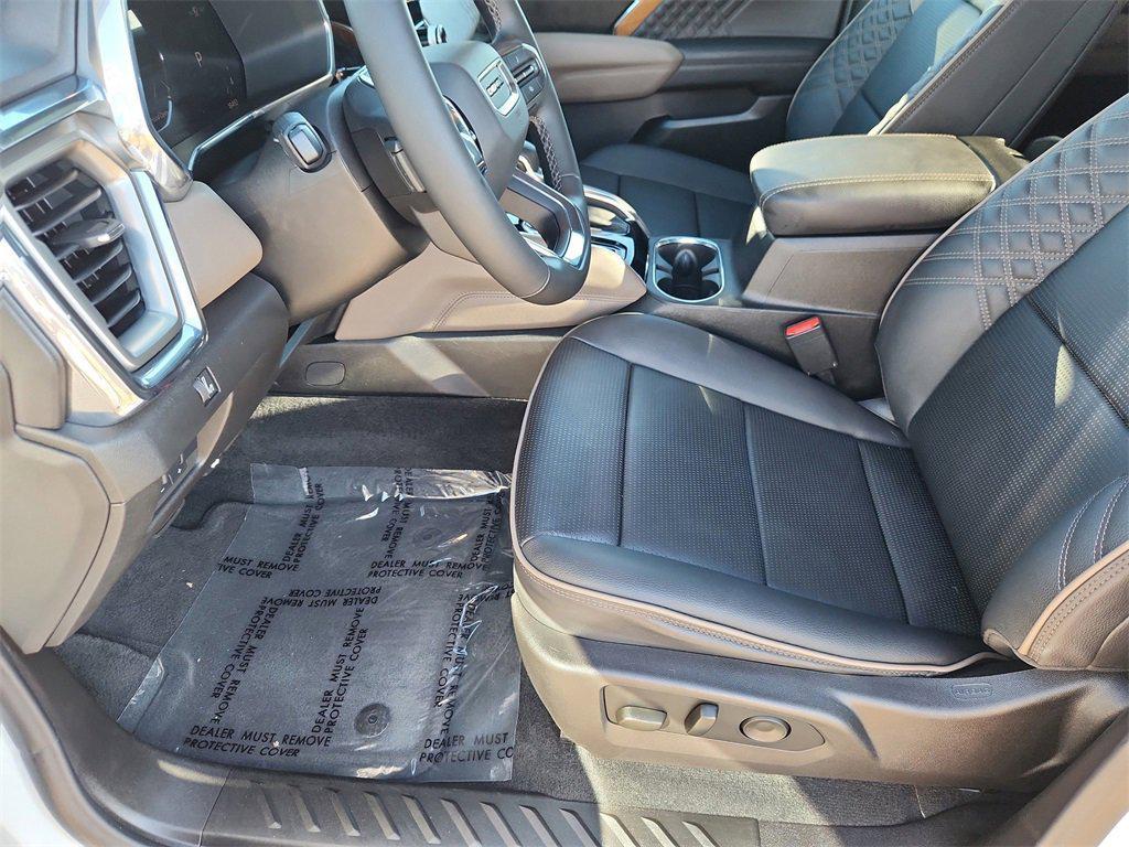 used 2024 GMC Canyon car, priced at $47,299