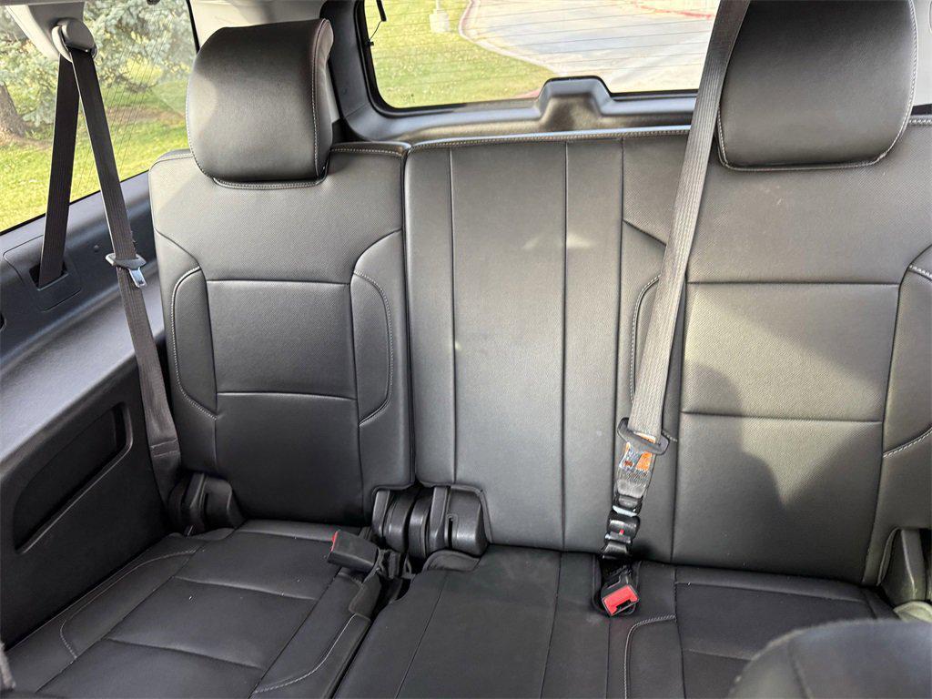 used 2018 GMC Yukon XL car, priced at $19,299