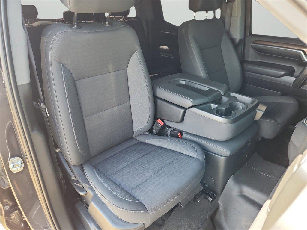 used 2022 Chevrolet Silverado 1500 car, priced at $30,999