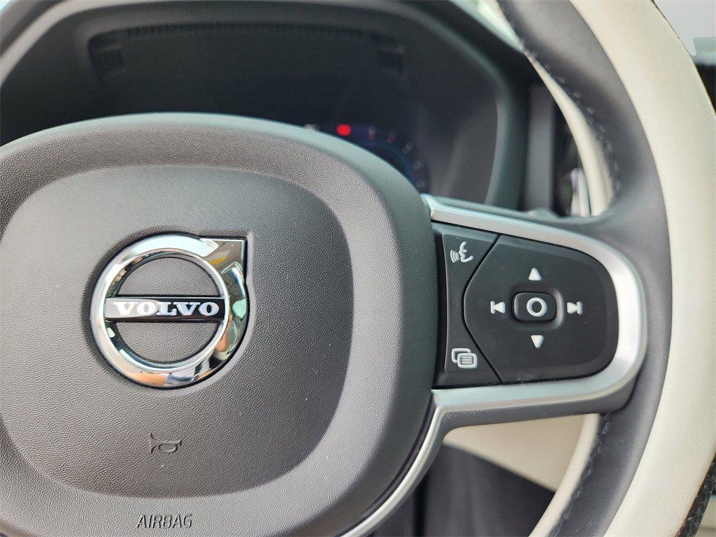 used 2022 Volvo XC60 car, priced at $24,399